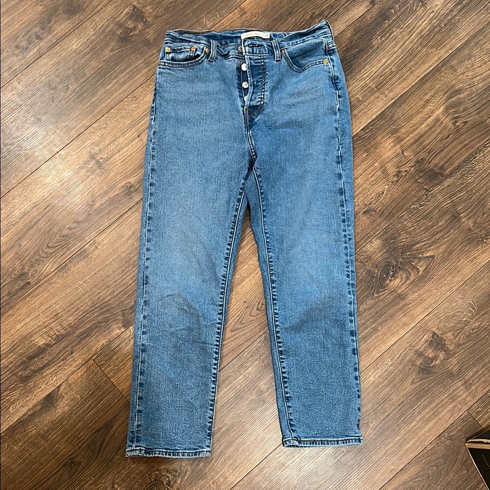 Levi’s Classic Women’s Wedgie Straight Blue  Jeans